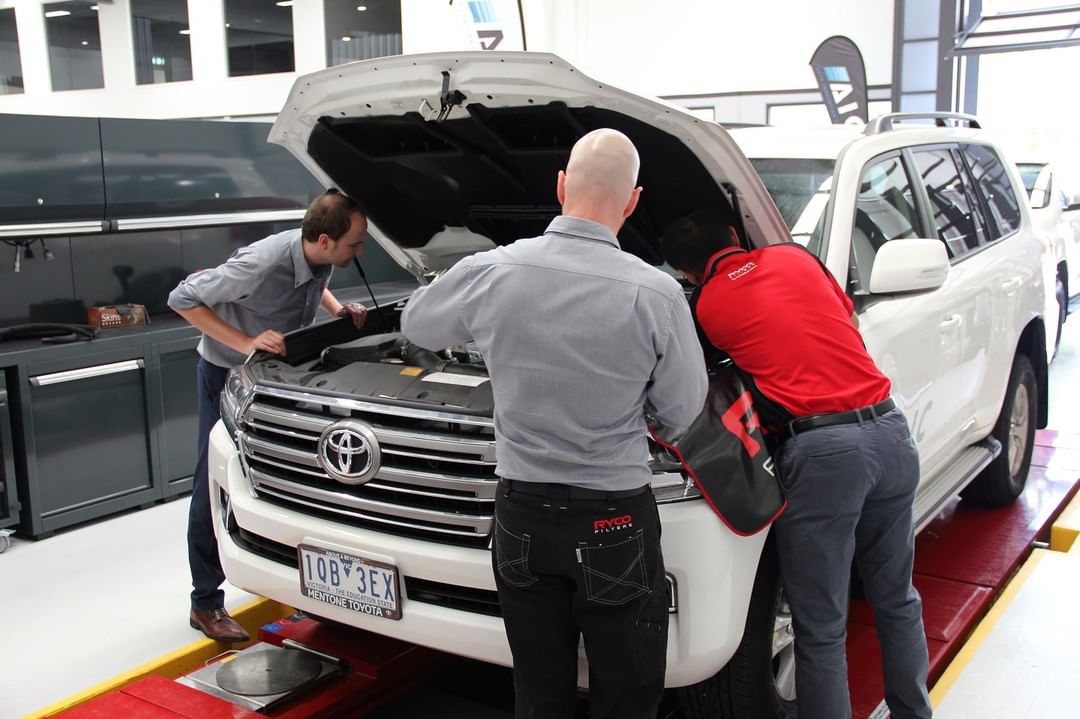 @rycofilters utilised the Auto Innovation Centre (AIC)  facilities to trial fit a prototype 4X4 Catch Can and Fuel Water Seperator Kit for the 200 Series Toyota Landcruiser.

#AIC #autoinnovation #autoindustry #ryco